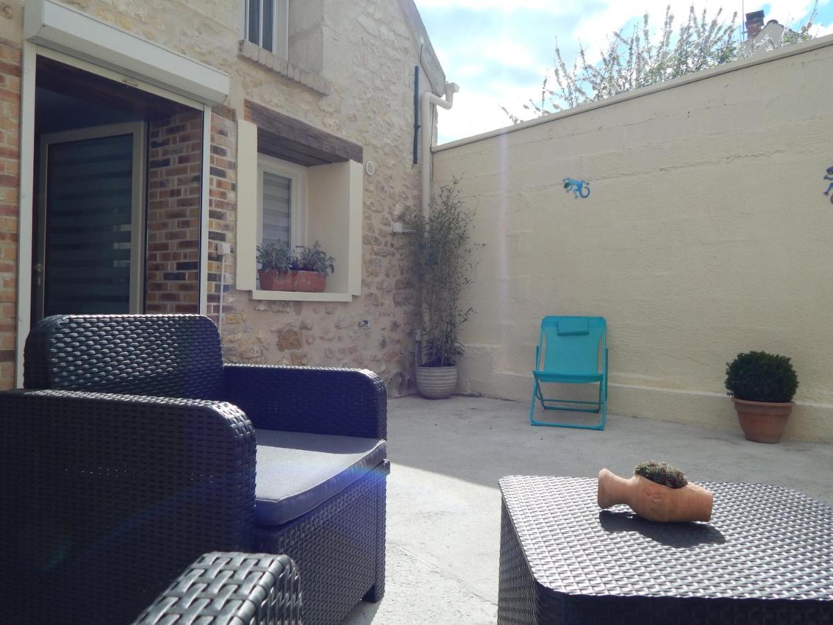 L'Etonnante Villa Margny-les-Compiegne Exteriör bild